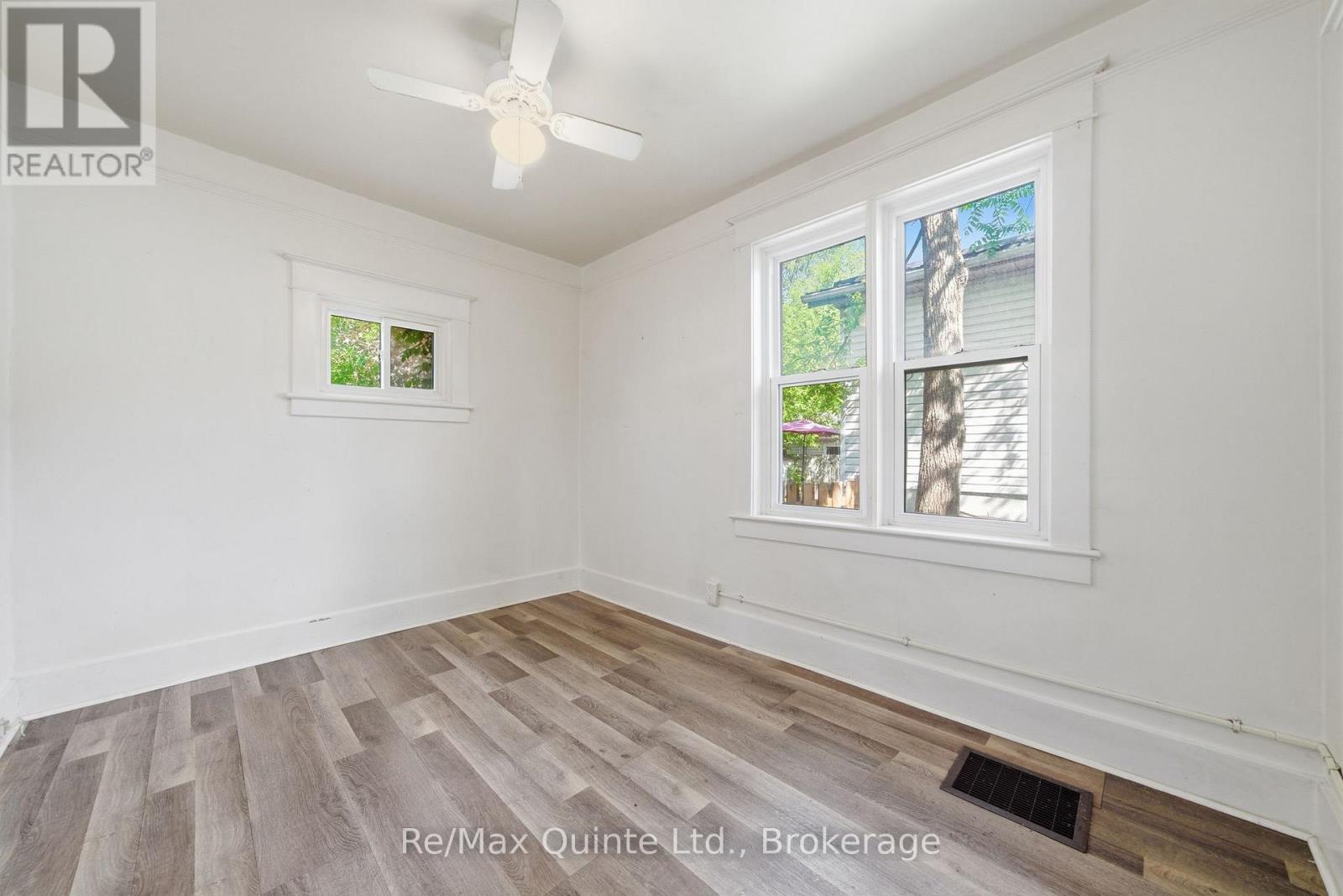 8 DUNBAR STREET - 25