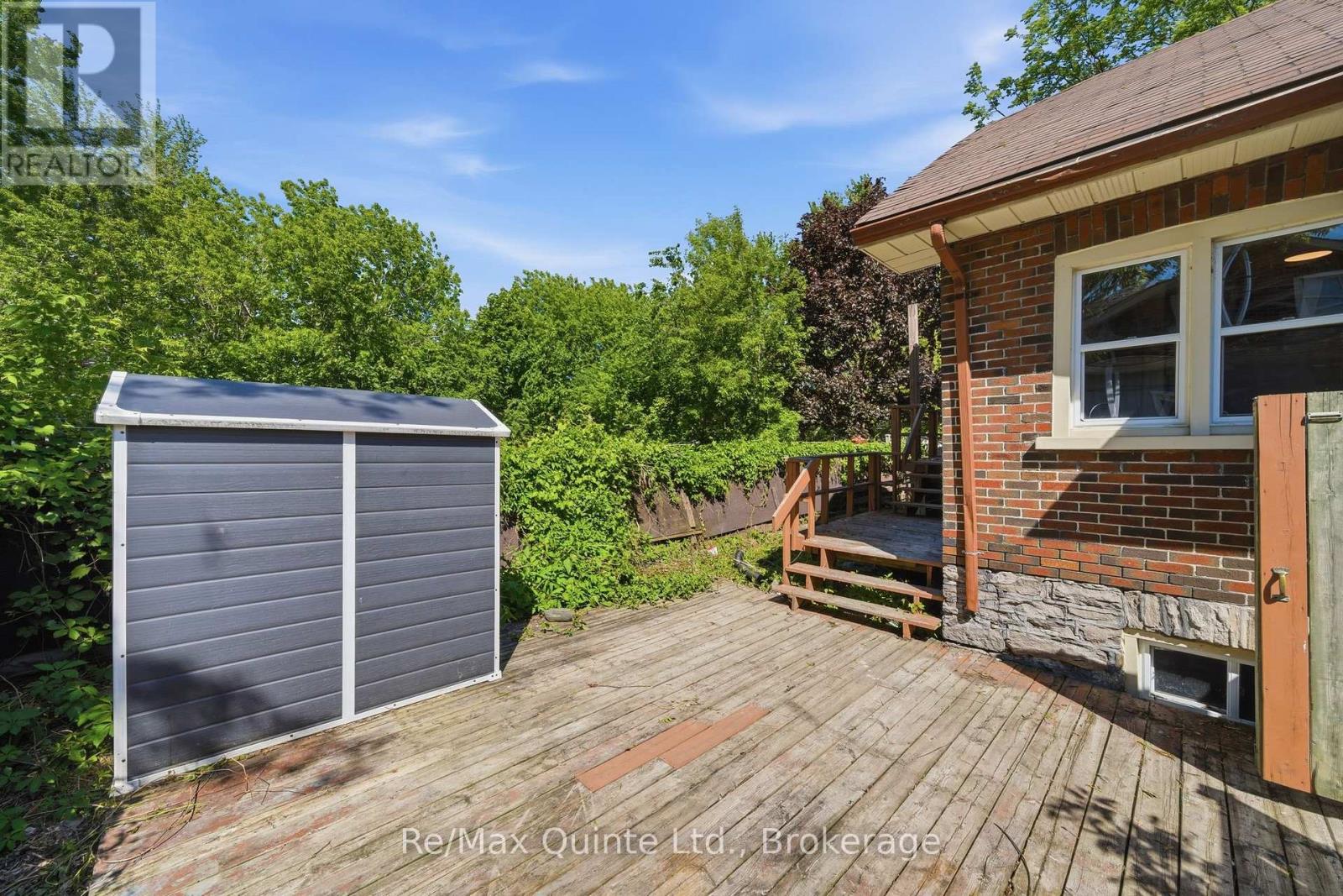 8 DUNBAR STREET - 33