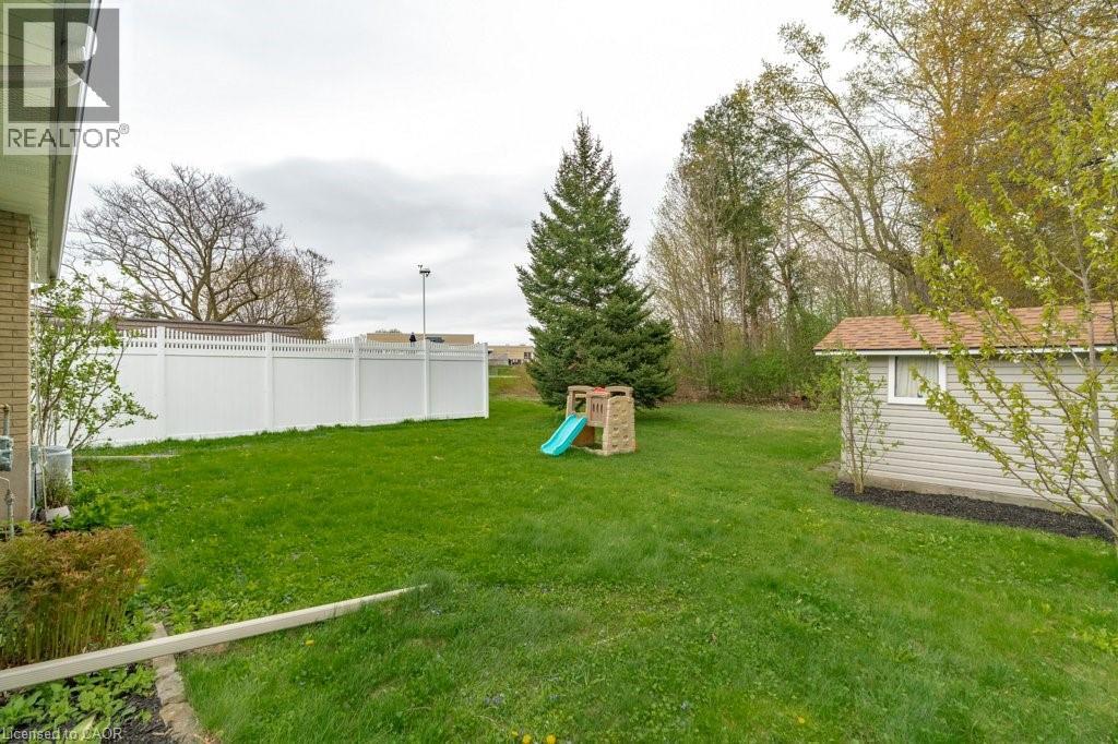 638 GLEN FORREST Boulevard - 32