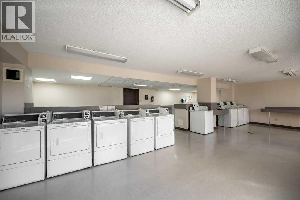 #806 924 14 Avenue SW - 38