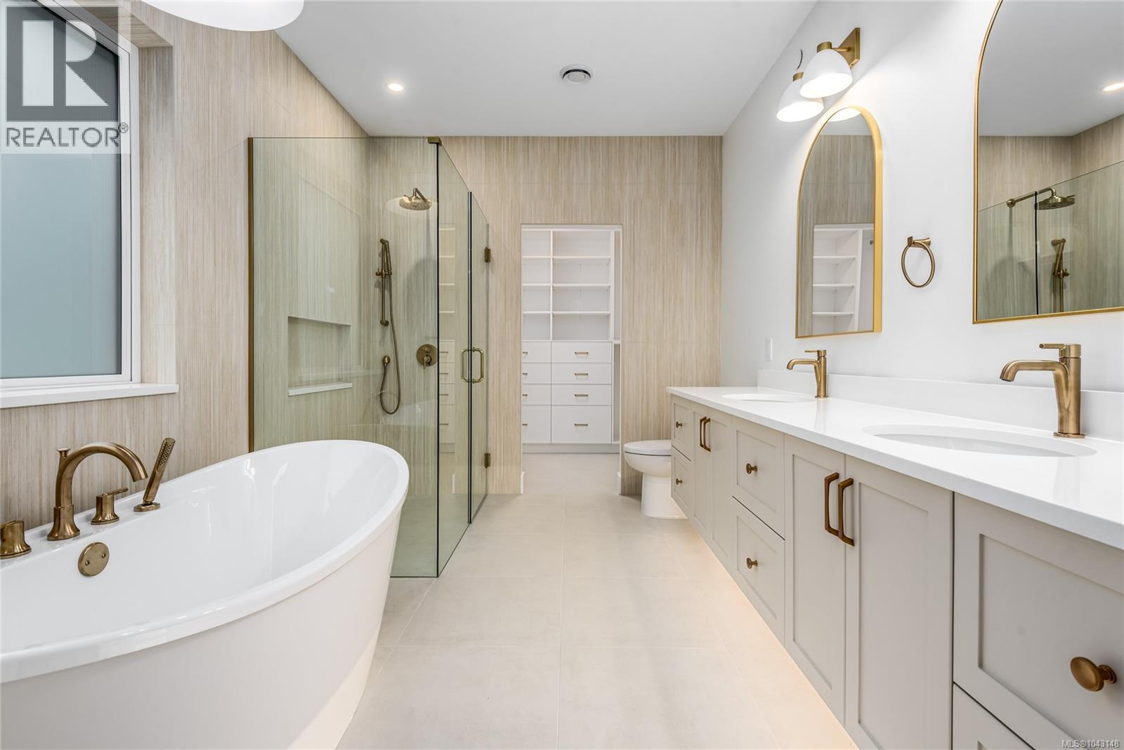 1716 Crown Isle Blvd, Courtenay