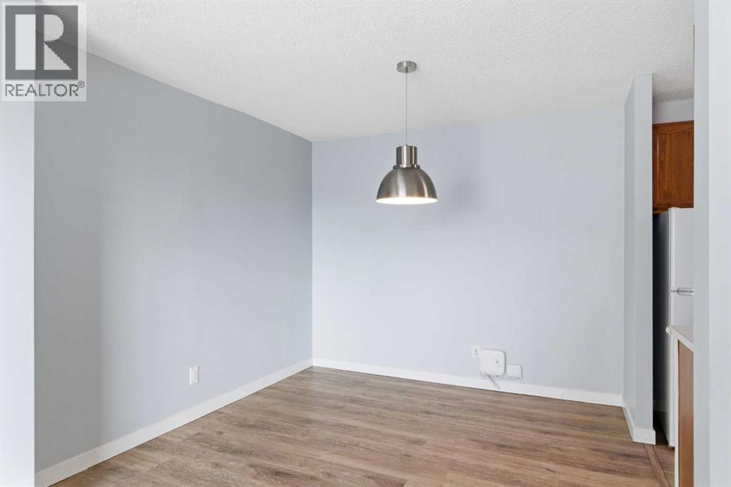 #806 924 14 Avenue SW - 14
