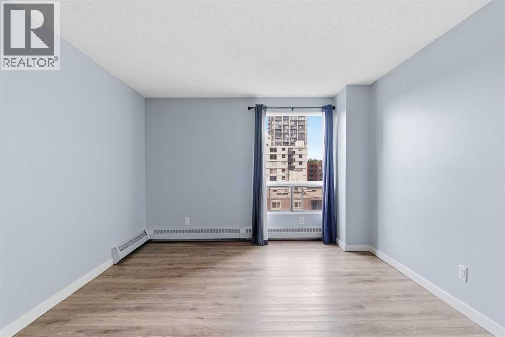 #806 924 14 Avenue SW - 29