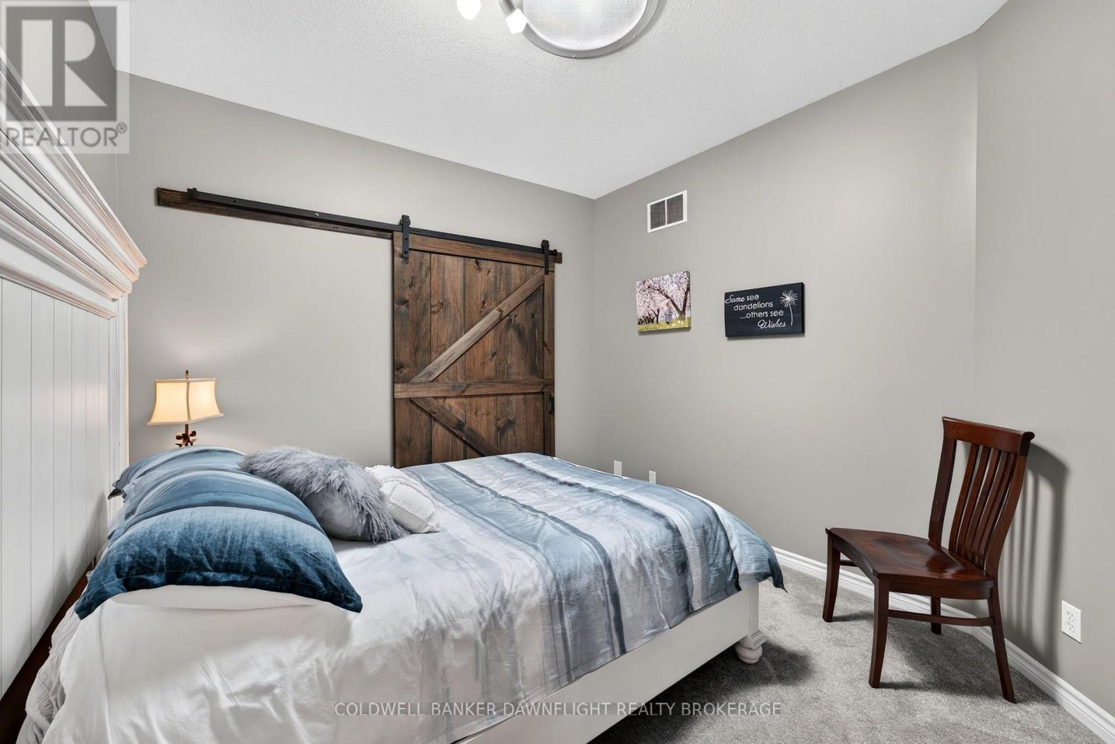 51 SNIDER CRESCENT - 16