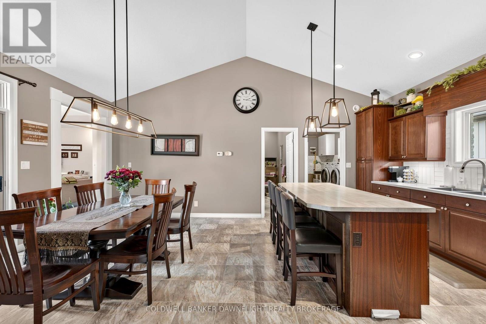 51 SNIDER CRESCENT - 19