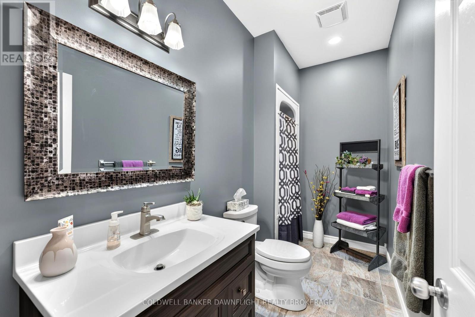 51 SNIDER CRESCENT - 23