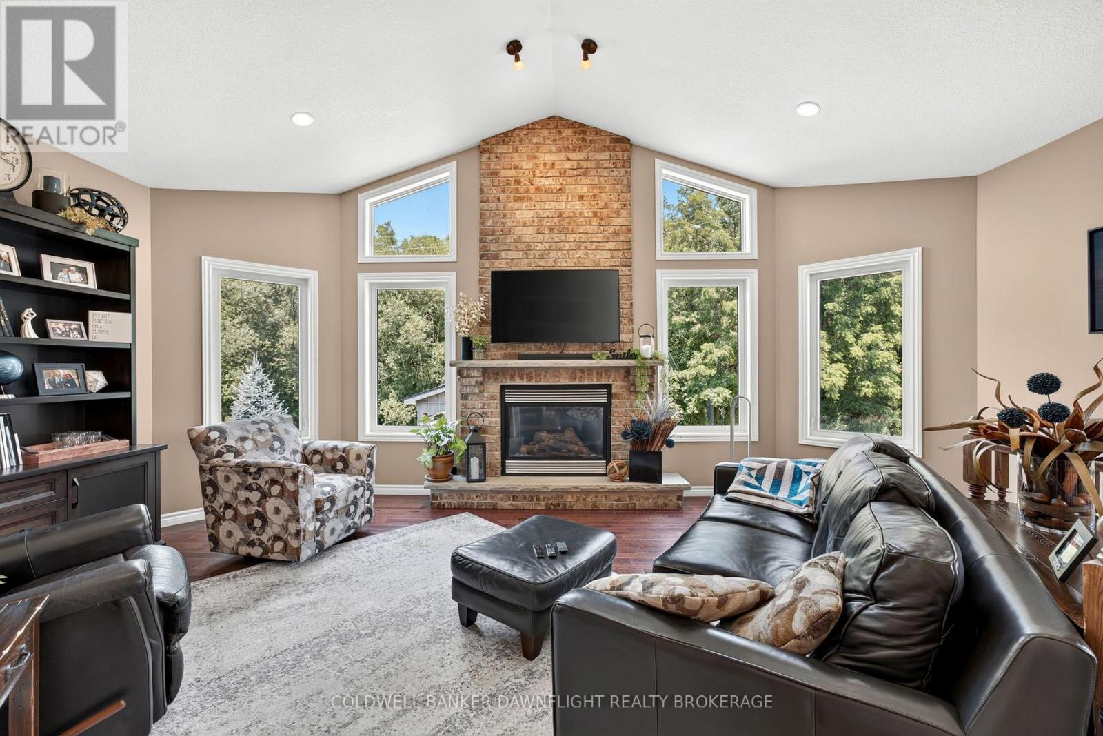 51 SNIDER CRESCENT - 24