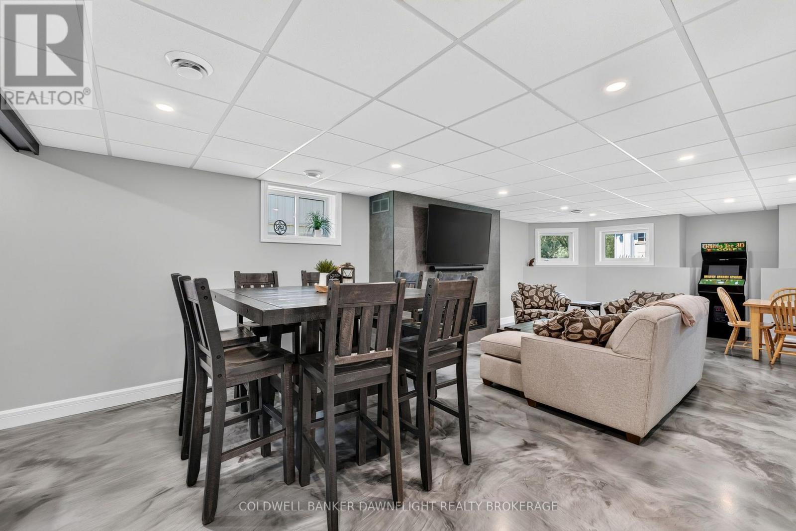51 SNIDER CRESCENT - 28