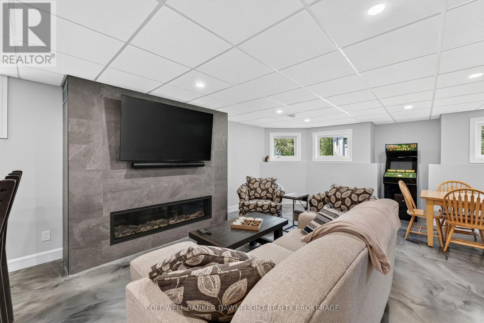 51 SNIDER CRESCENT - 29