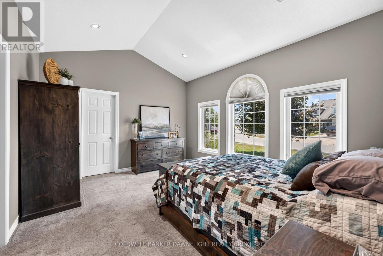 51 SNIDER CRESCENT - 8