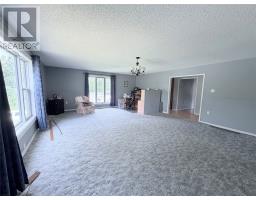34 Farm Road thumbnail 16