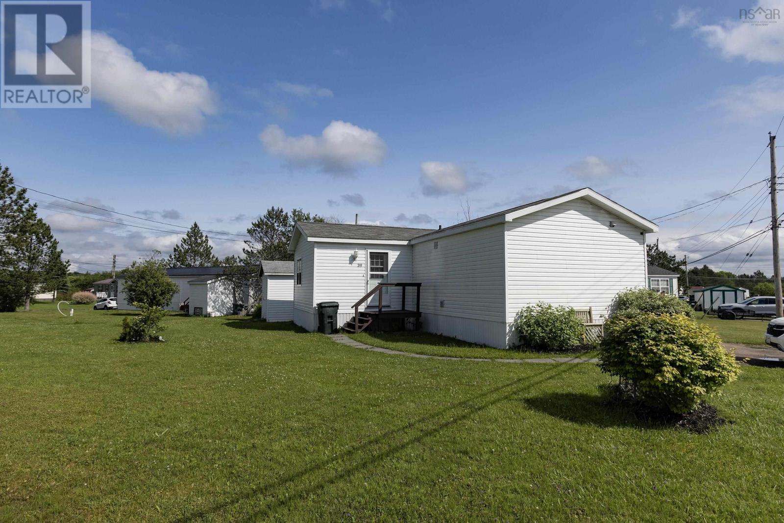 39 Rosewood Drive - 2