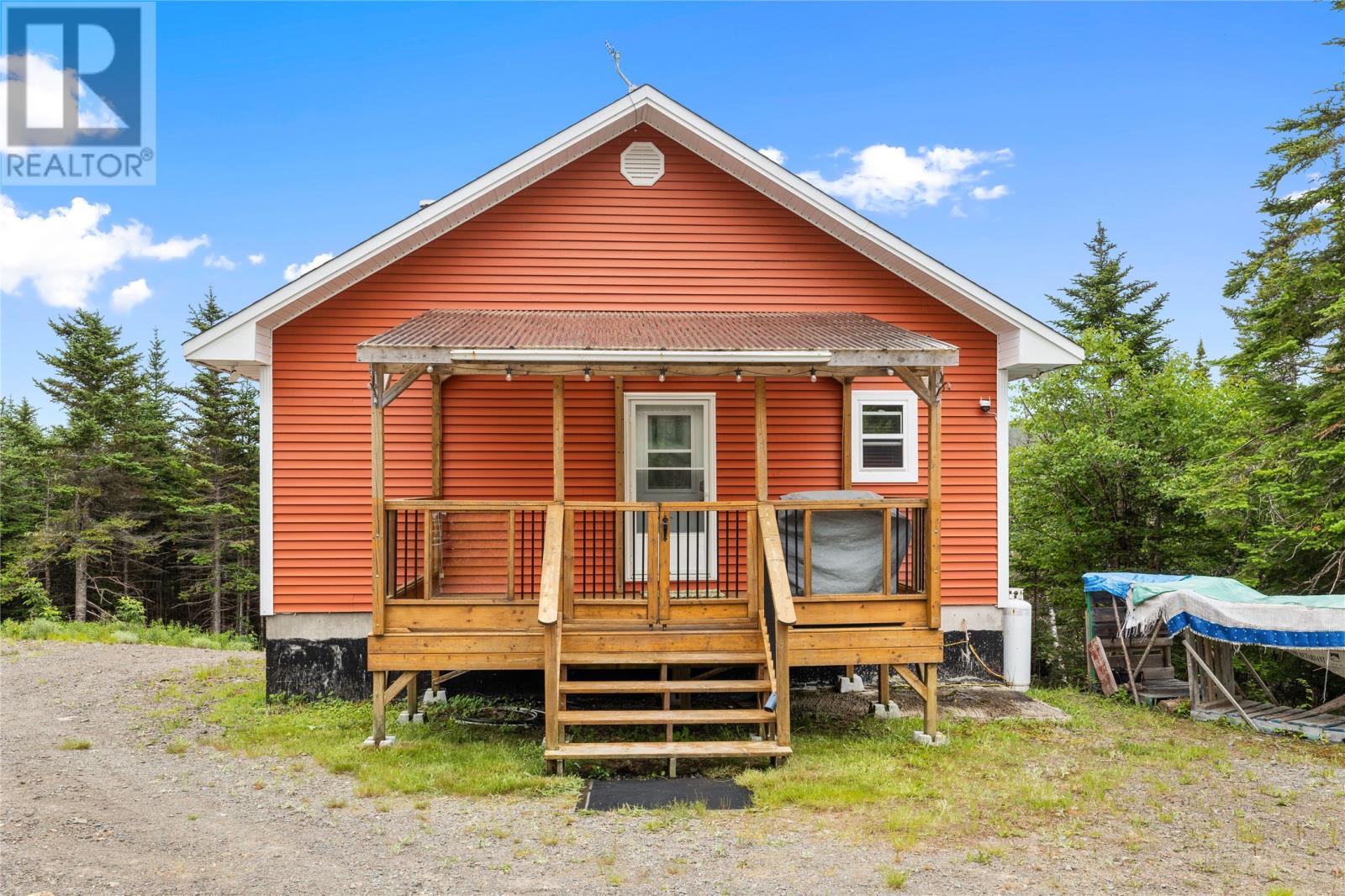 6 Meeting Pond Road - Image 3