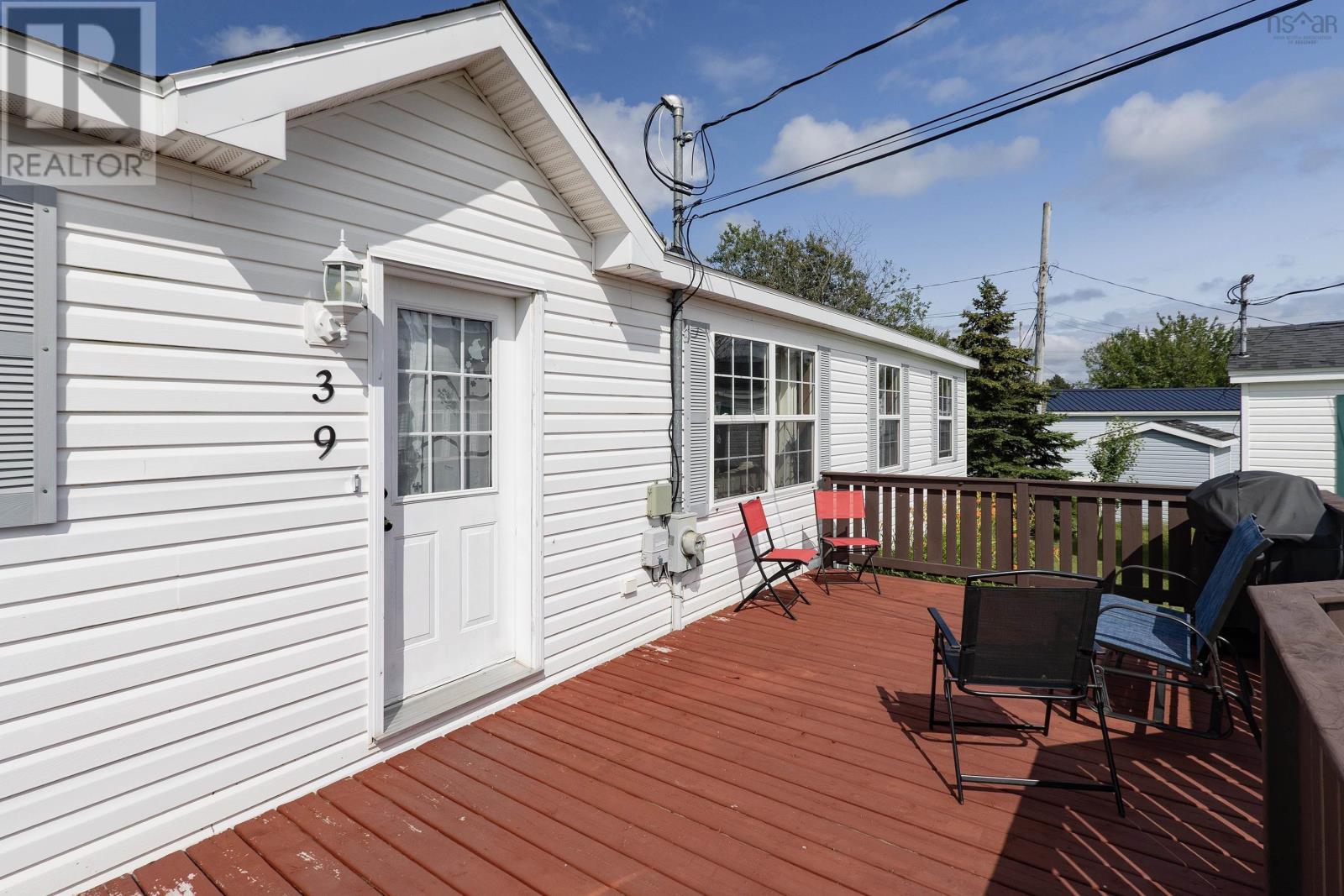 39 Rosewood Drive - 6