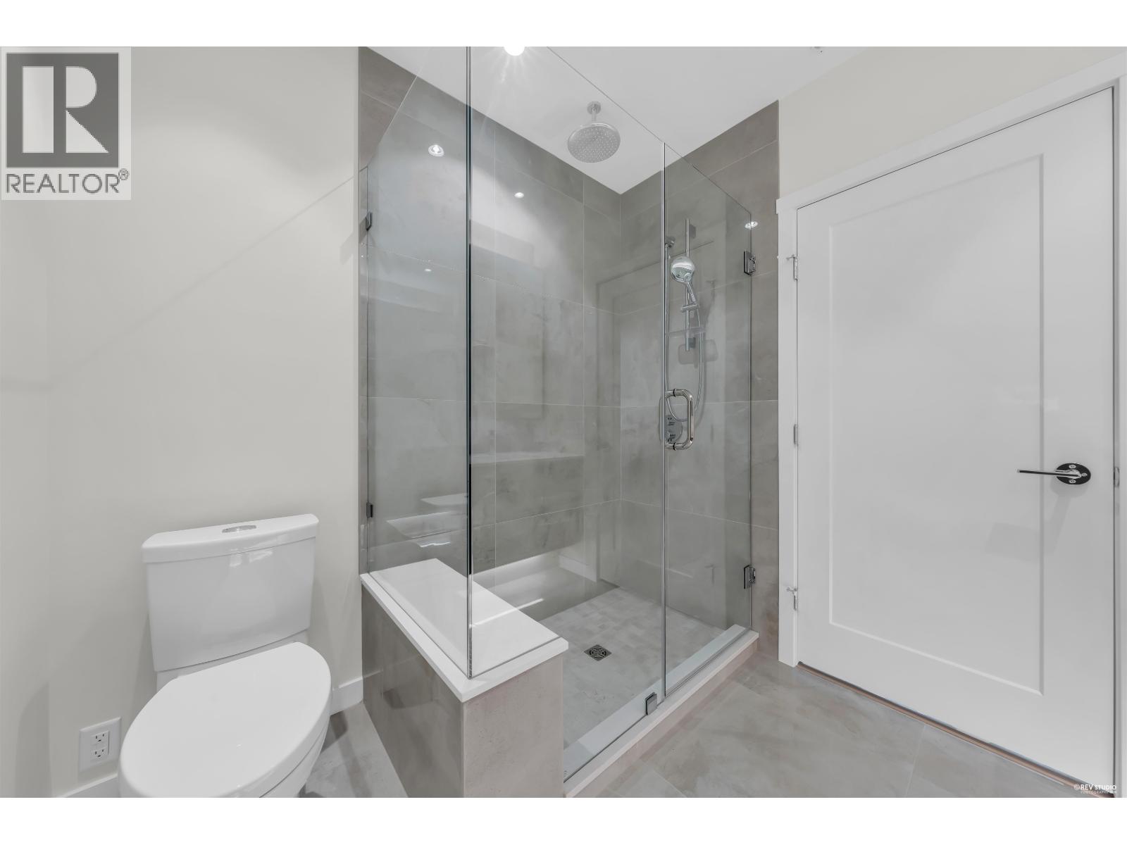 2101 128 W 15TH STREET, North Vancouver