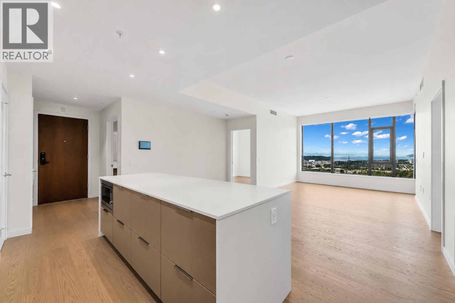 2101 128 W 15TH STREET, North Vancouver