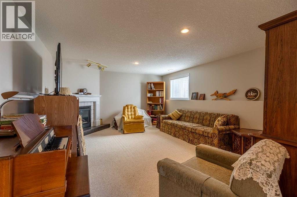 187 Cougar Way N - 20