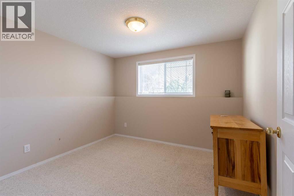187 Cougar Way N - 23