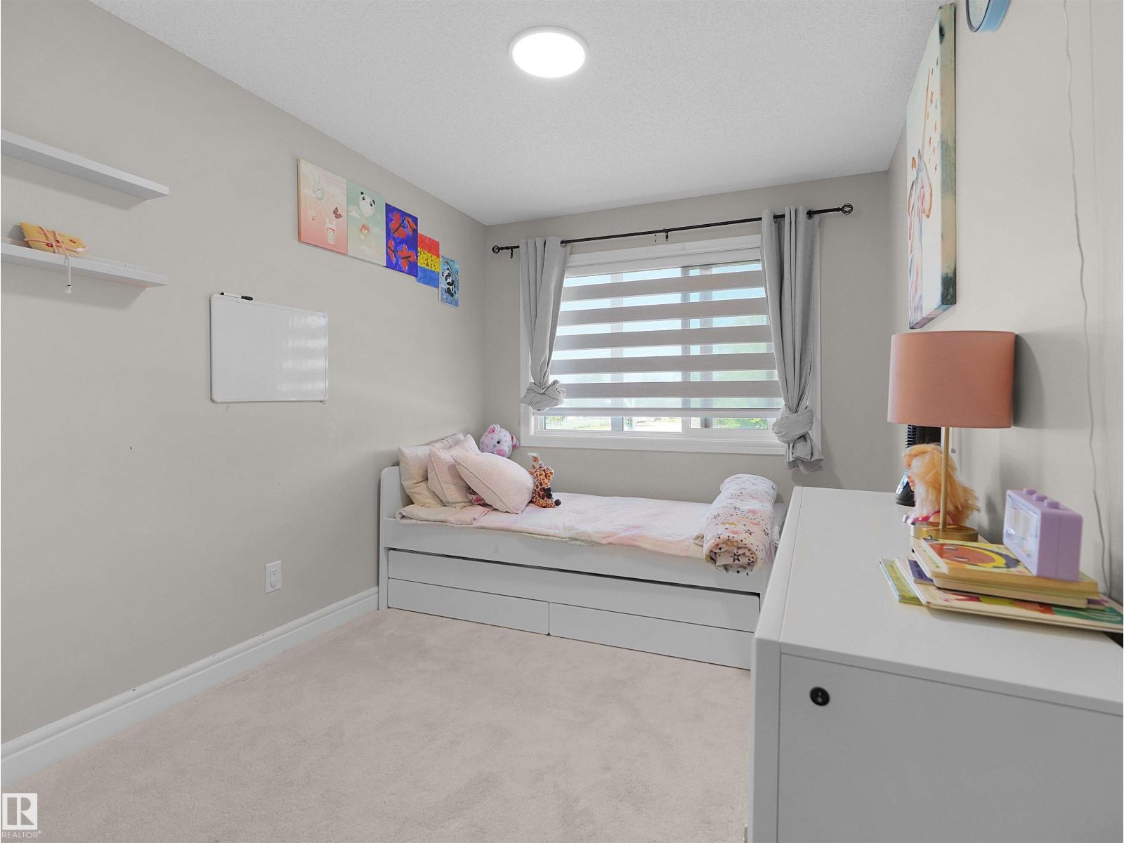 #30 4137 76 ST NW - 29