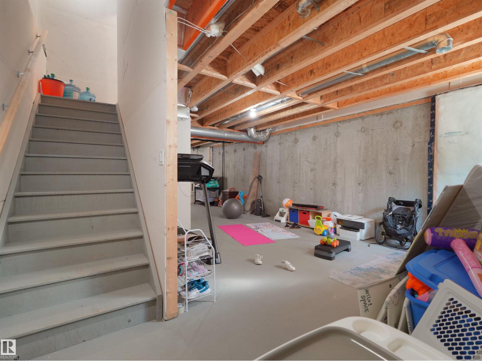 #30 4137 76 ST NW - 42