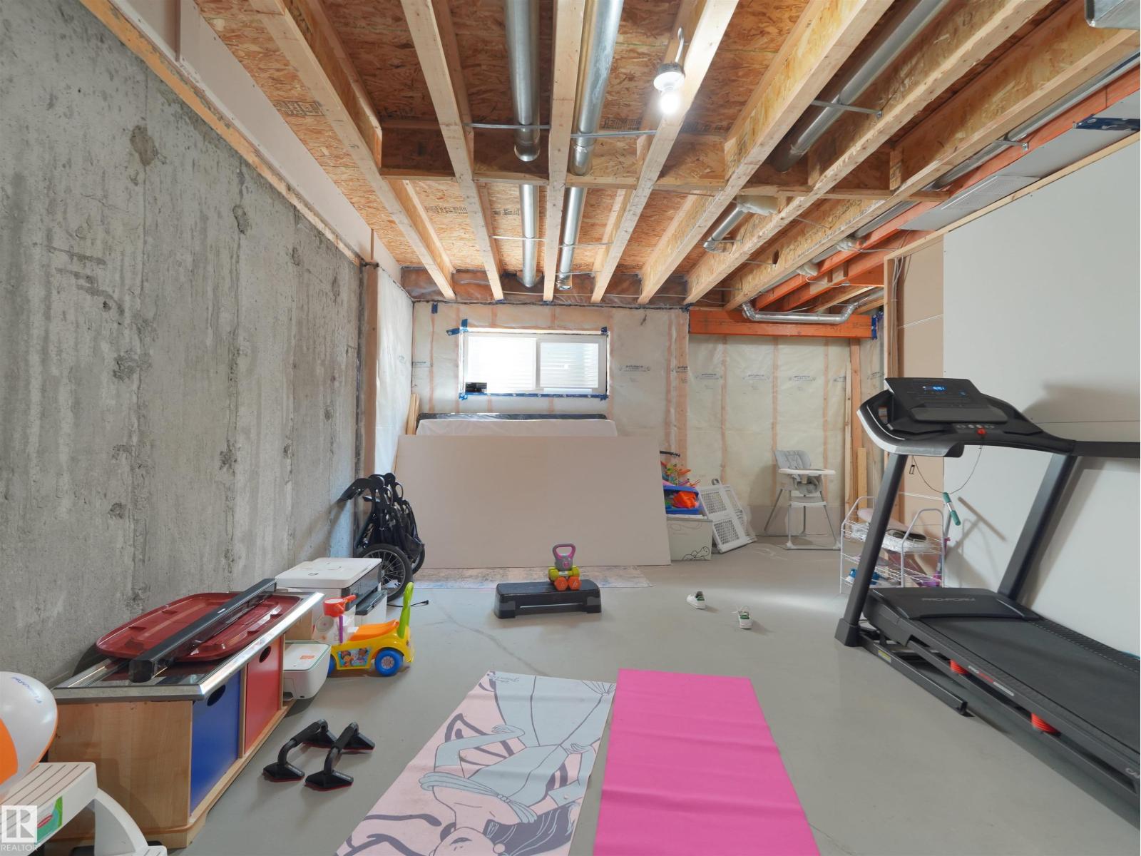 #30 4137 76 ST NW - 43