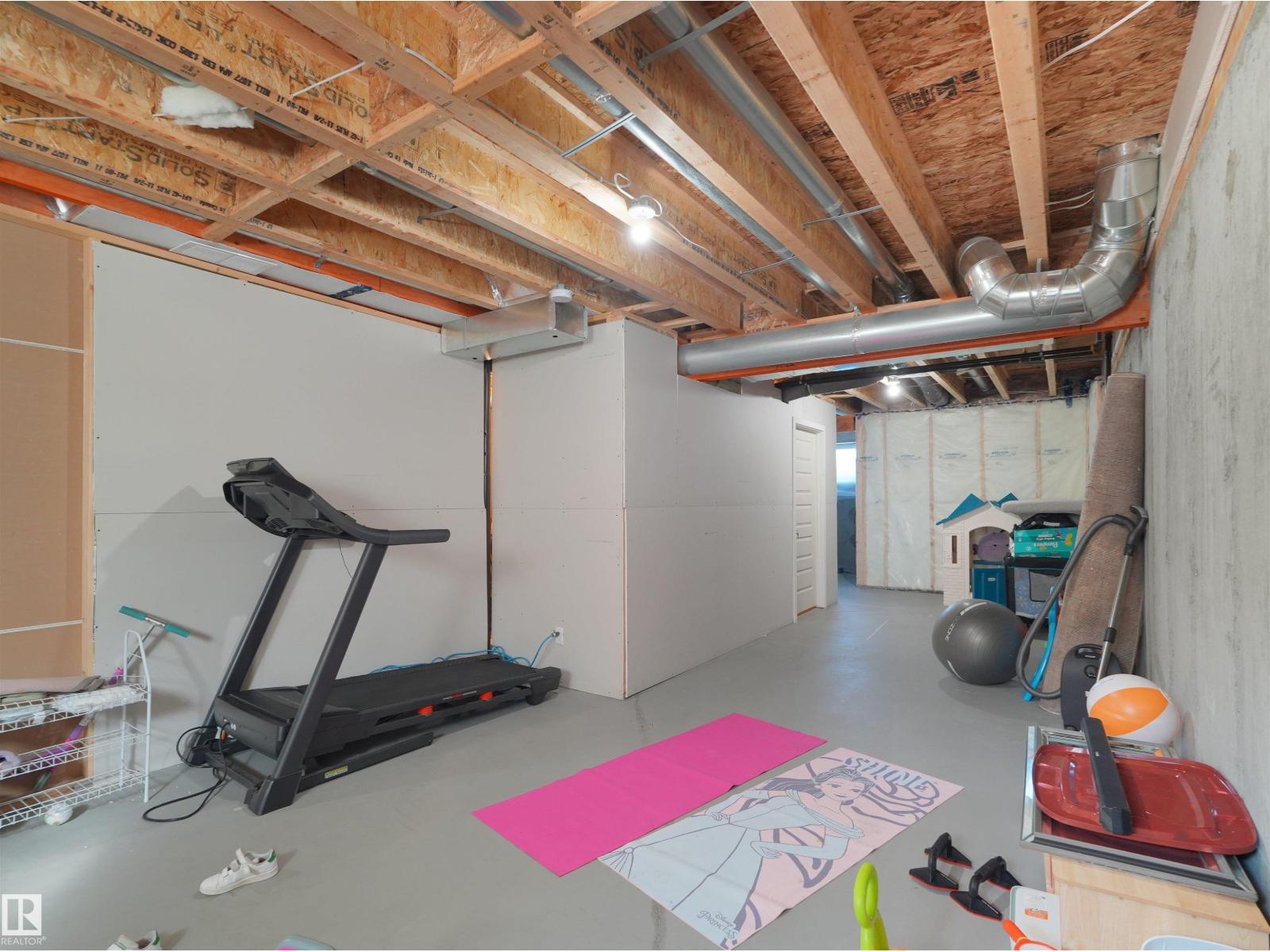 #30 4137 76 ST NW - 46