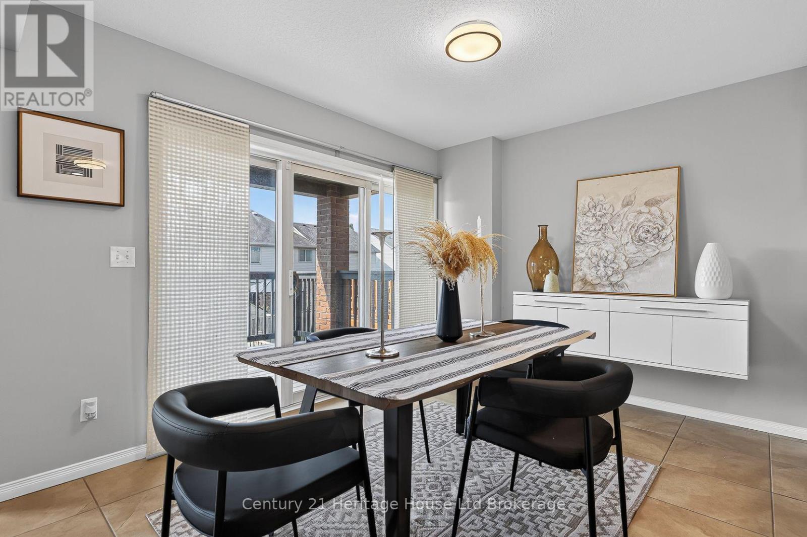 734 FRONTENAC CRESCENT - 11
