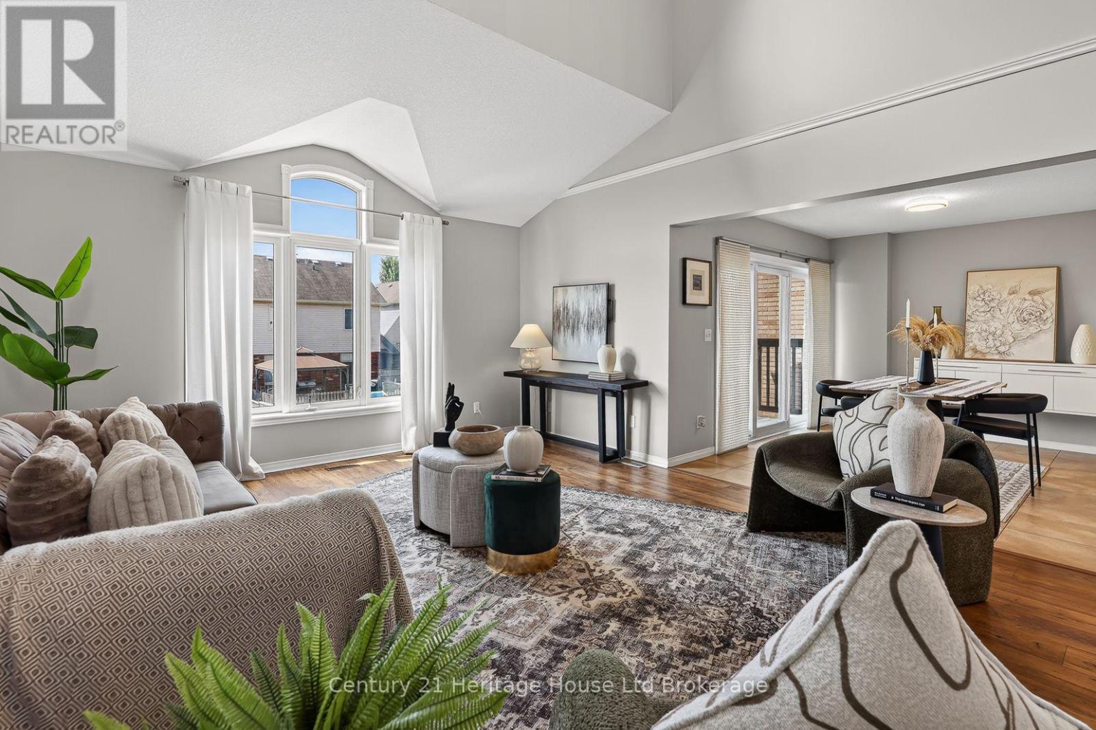 734 FRONTENAC CRESCENT - 15