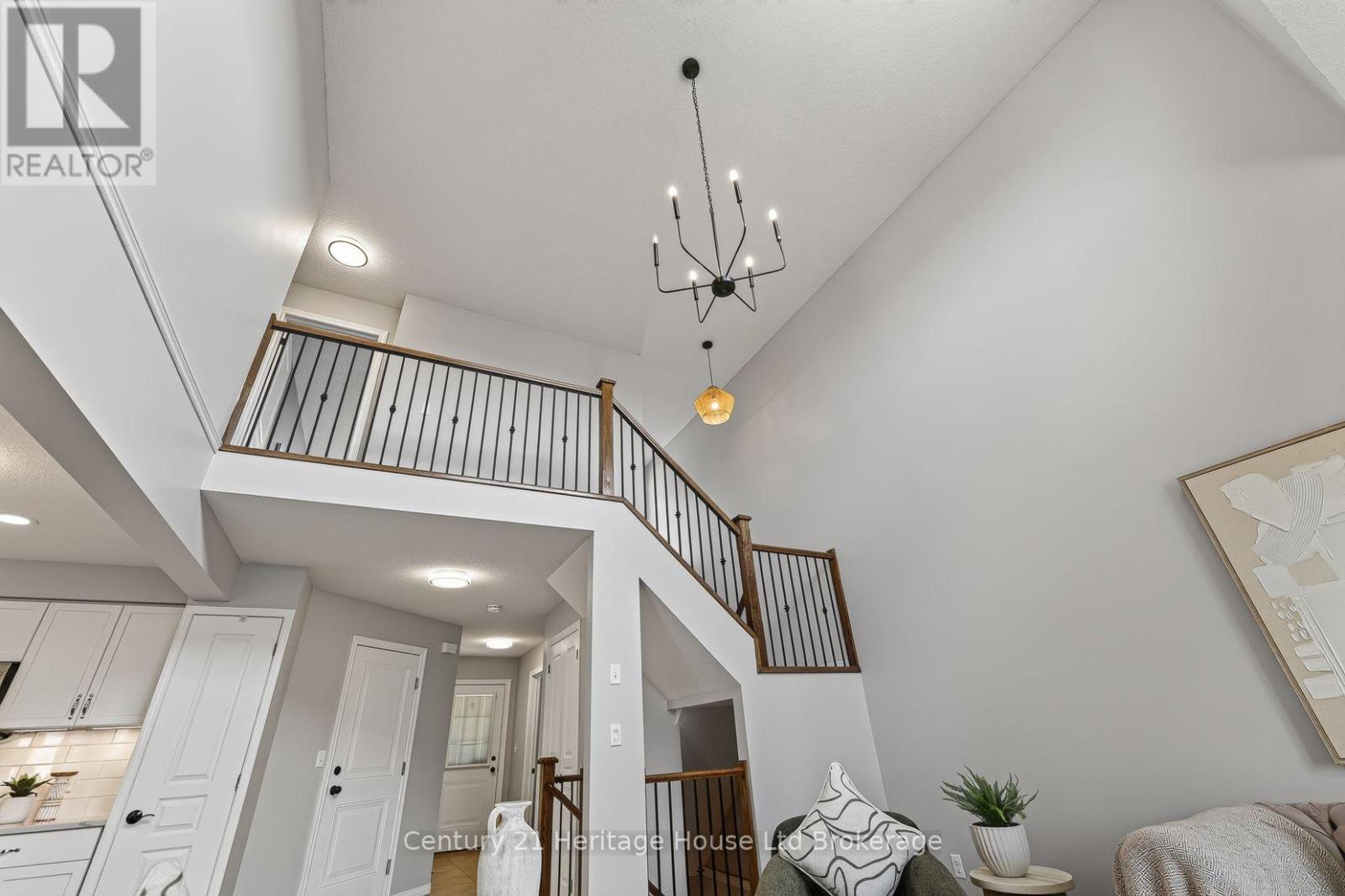 734 FRONTENAC CRESCENT - 20