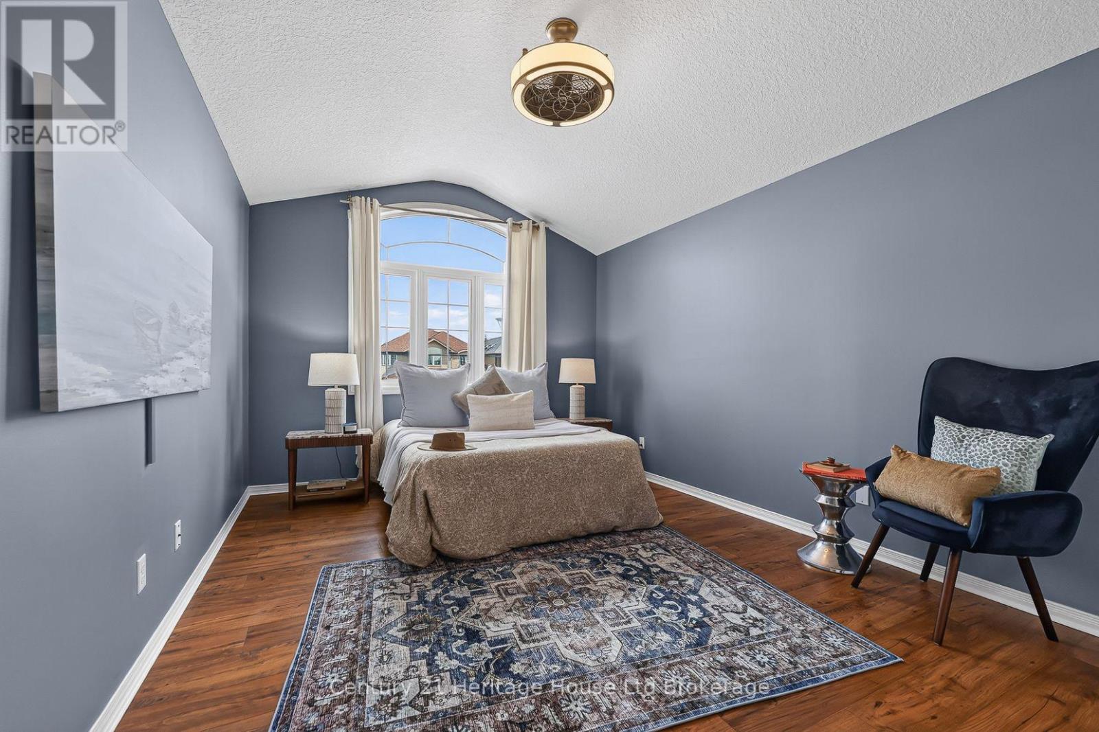 734 FRONTENAC CRESCENT - 22