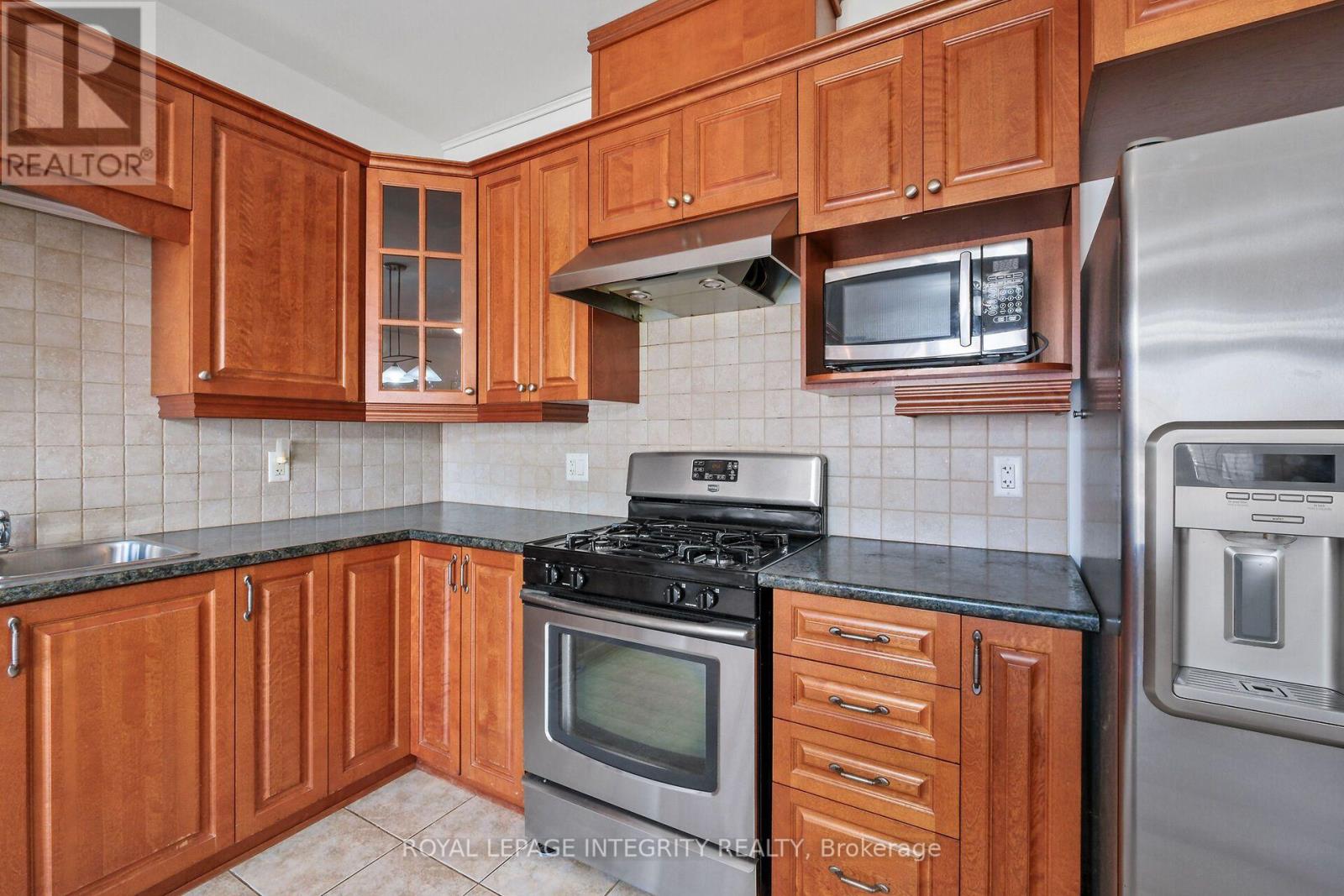 1 MOE ROBILLARD STREET - 14