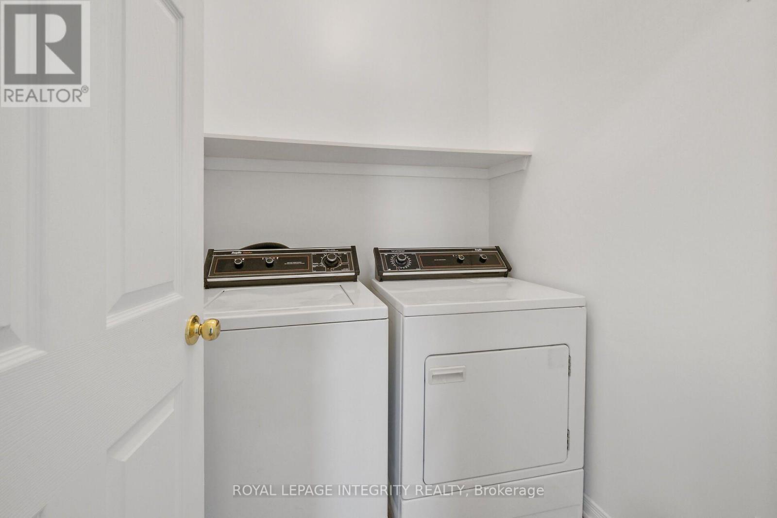 1 MOE ROBILLARD STREET - 25