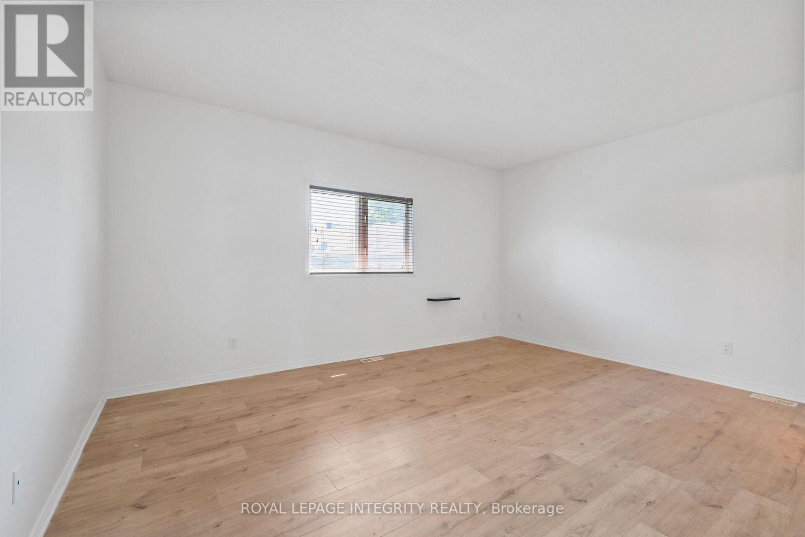 1 MOE ROBILLARD STREET - 28