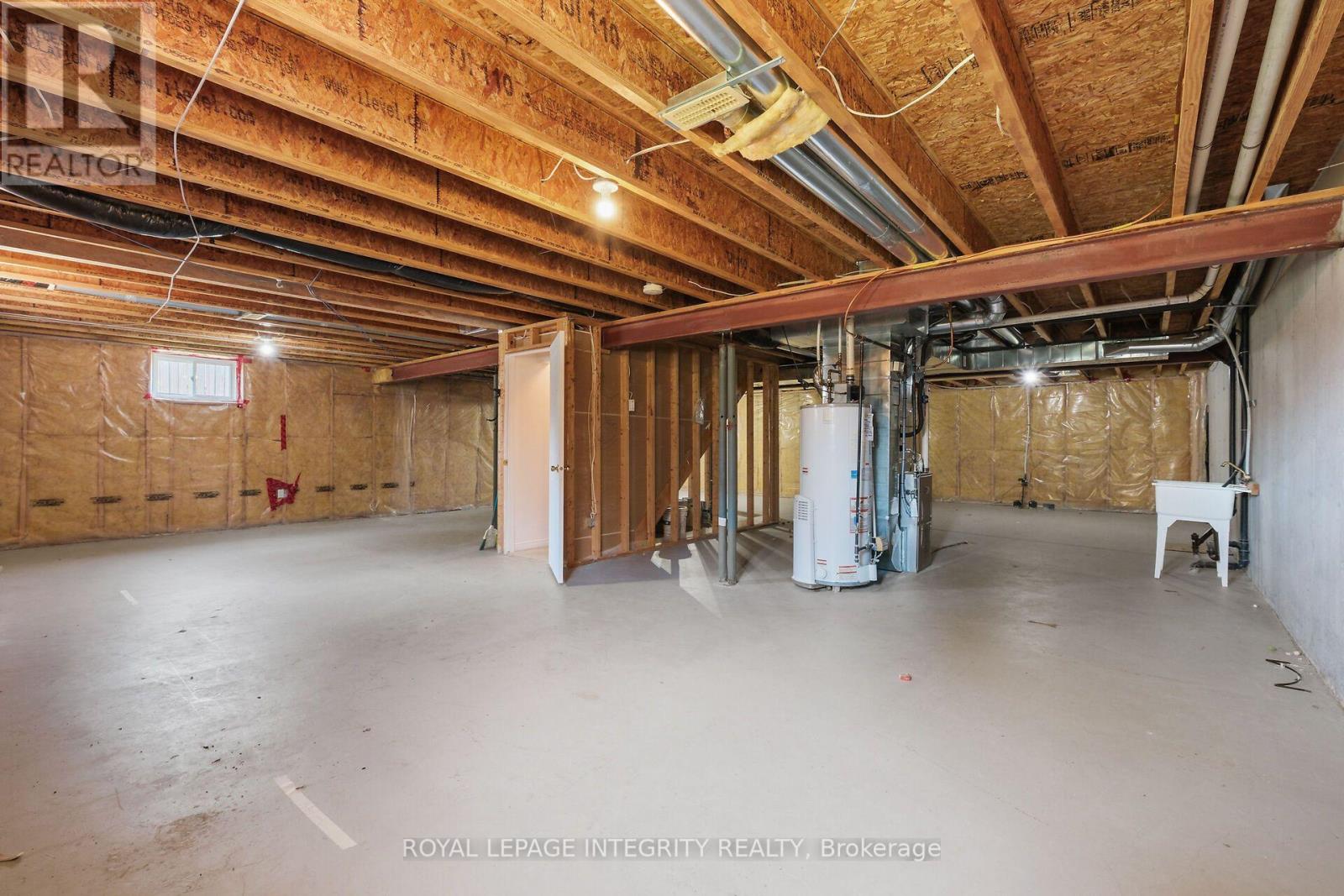 1 MOE ROBILLARD STREET - 34