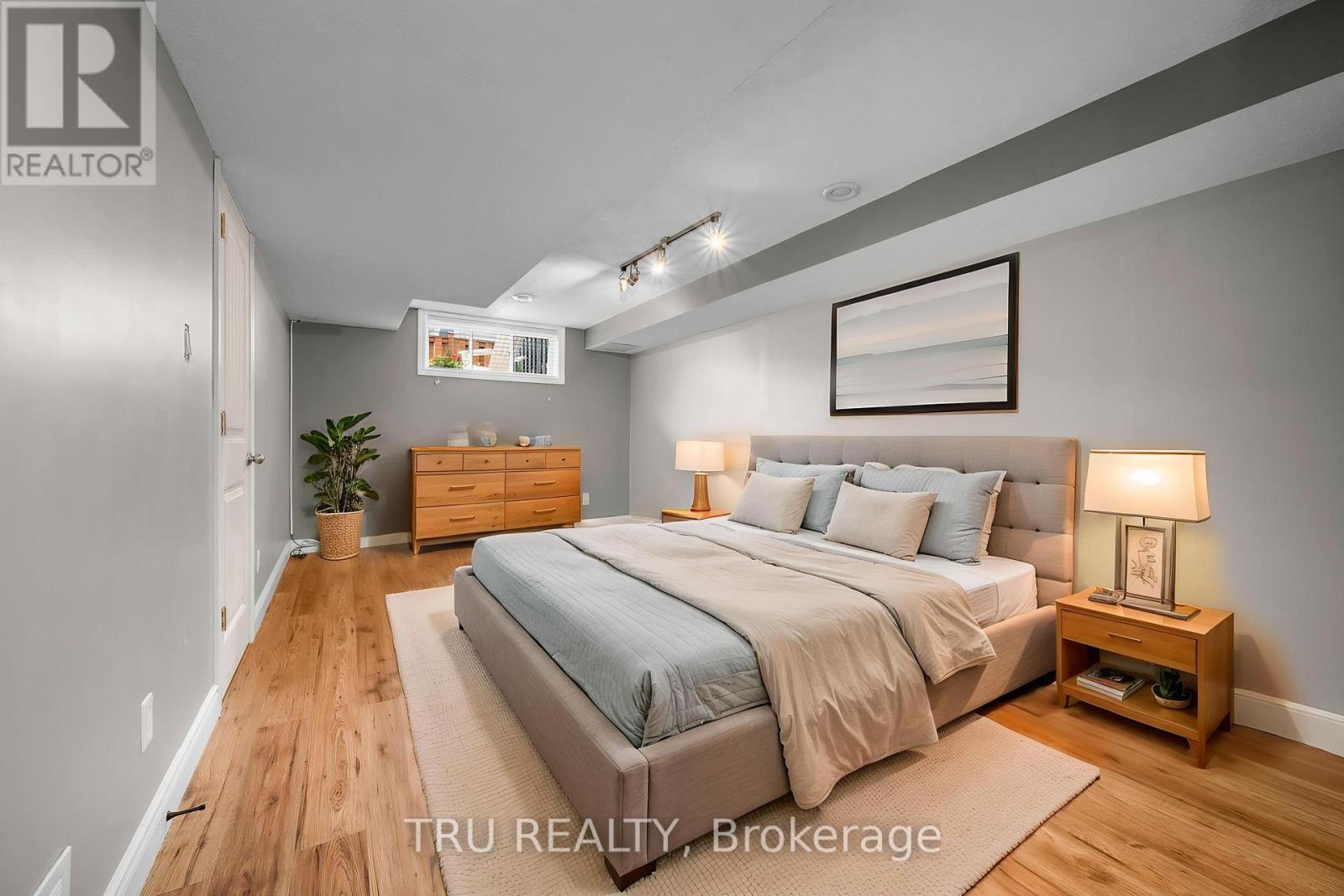 76 JOHANNA STREET - 25