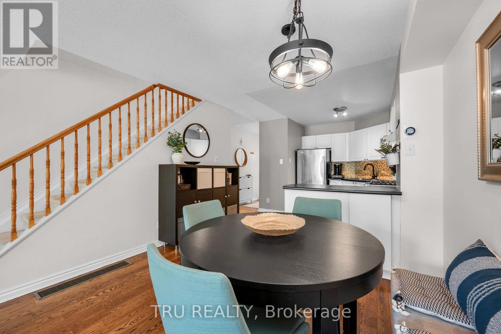 27 CELEBRATION STREET - 14