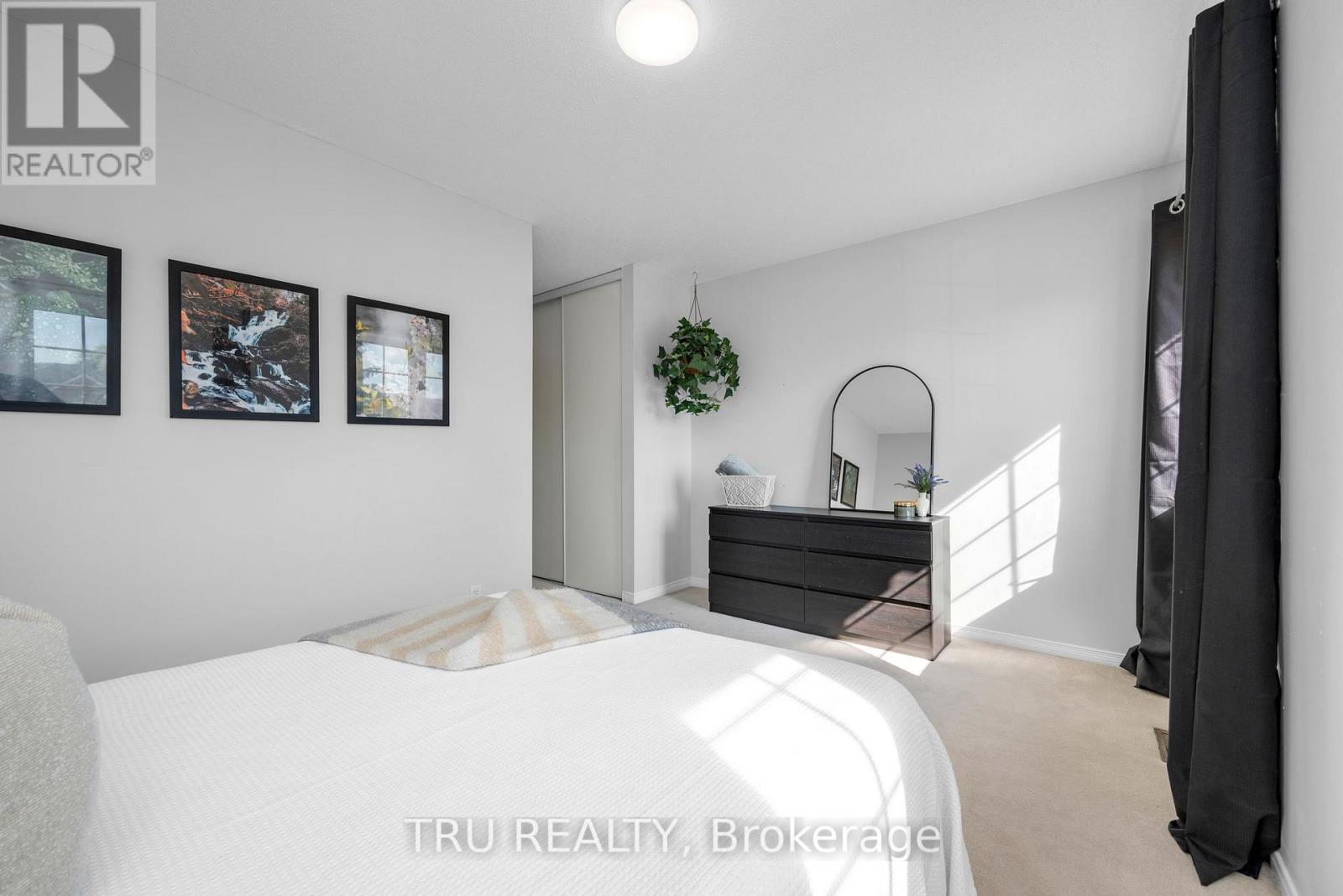 27 CELEBRATION STREET - 24