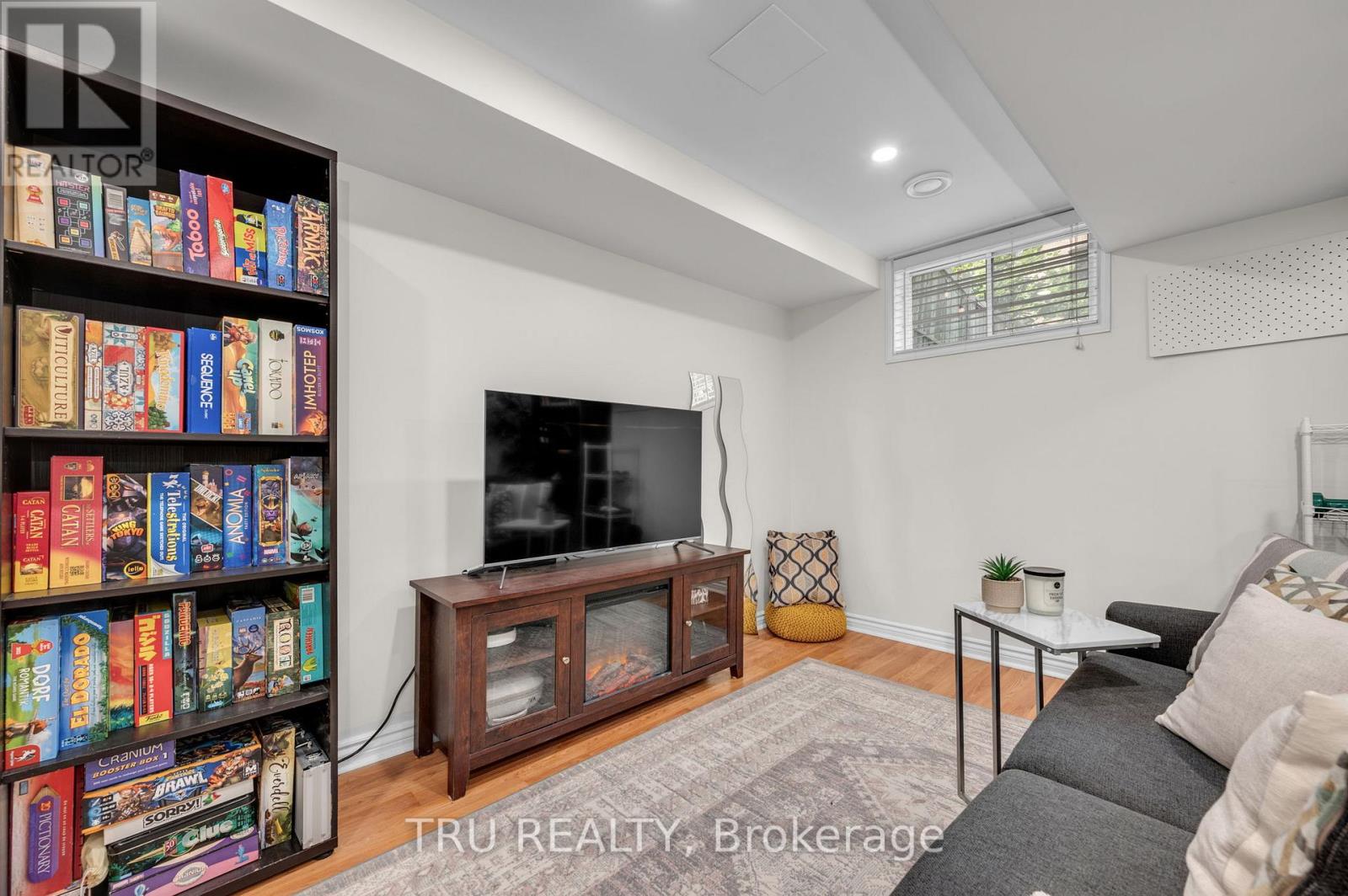 27 CELEBRATION STREET - 39