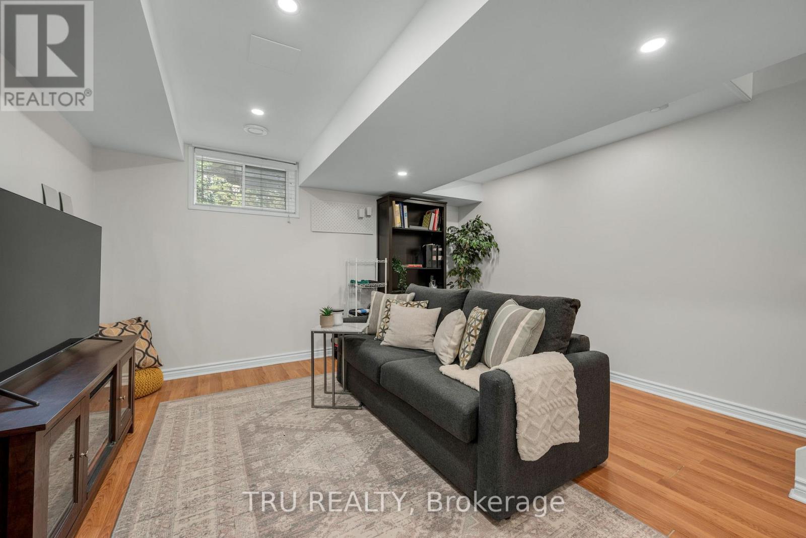 27 CELEBRATION STREET - 41