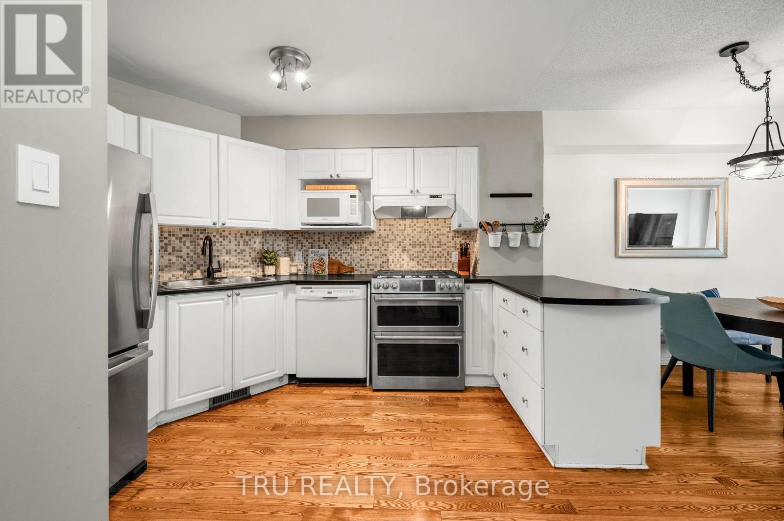 27 CELEBRATION STREET - 5