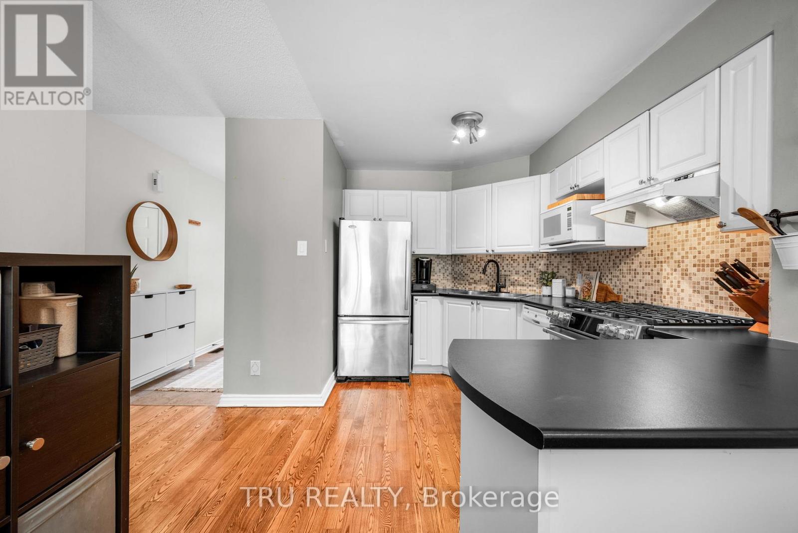 27 CELEBRATION STREET - 7