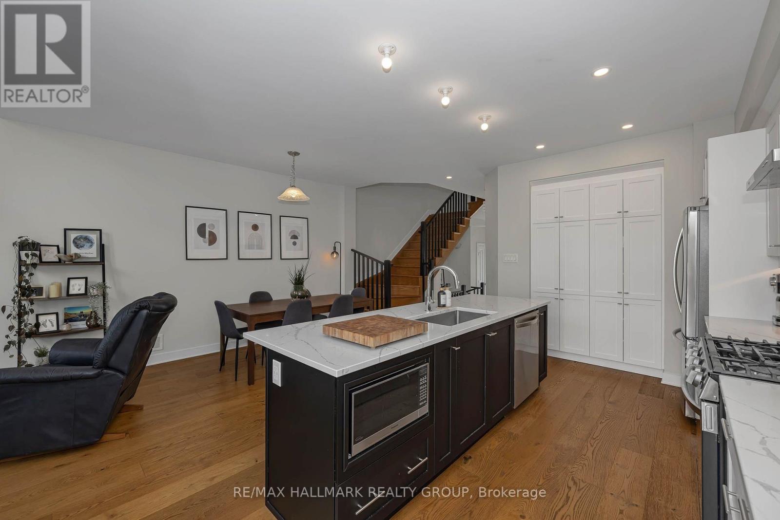 208 BIG DIPPER STREET E, Ottawa. Luxury613. By Peter Sagos - Image 11