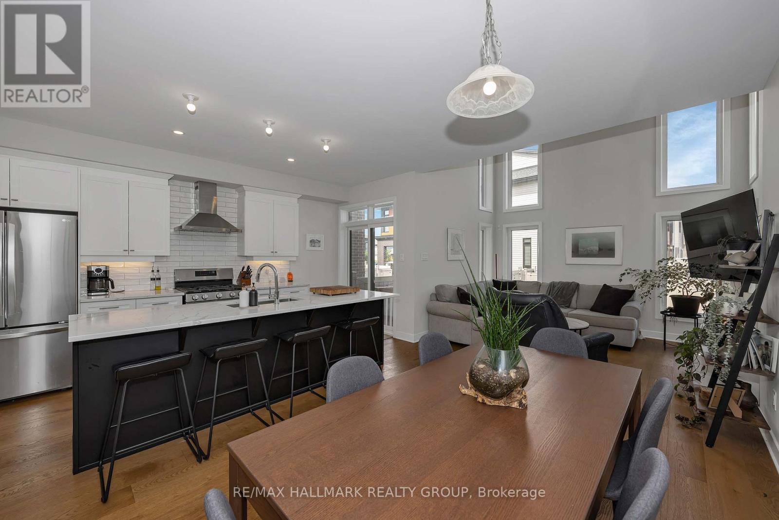 208 BIG DIPPER STREET E, Ottawa. Luxury613. By Peter Sagos - Image 15