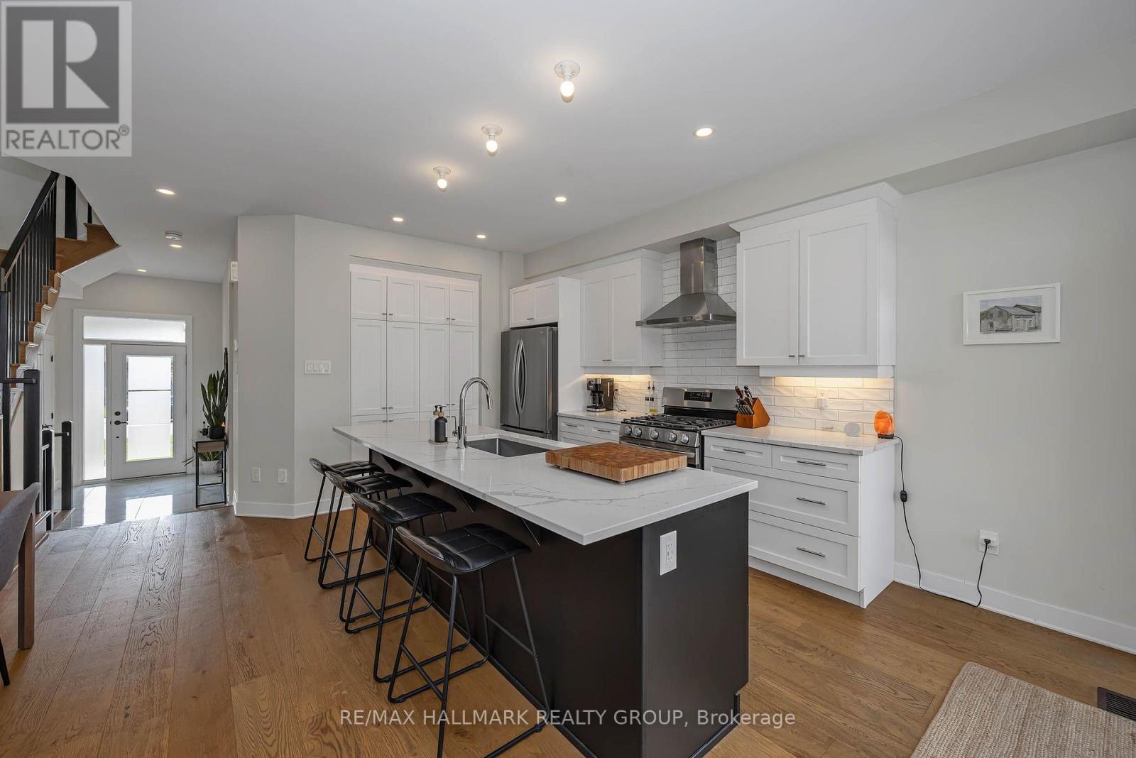 208 BIG DIPPER STREET E, Ottawa. Luxury613. By Peter Sagos - Image 9