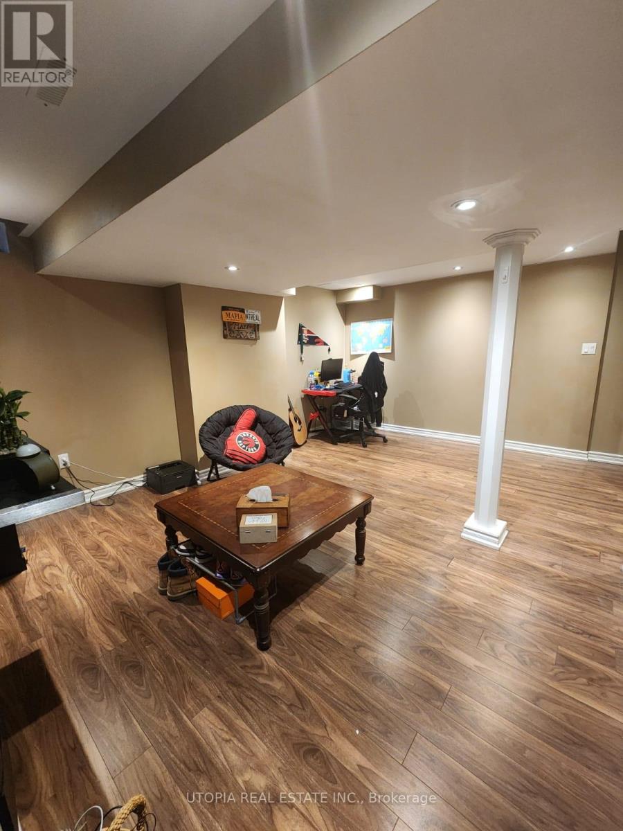 26 LUCENA CRESCENT - 21