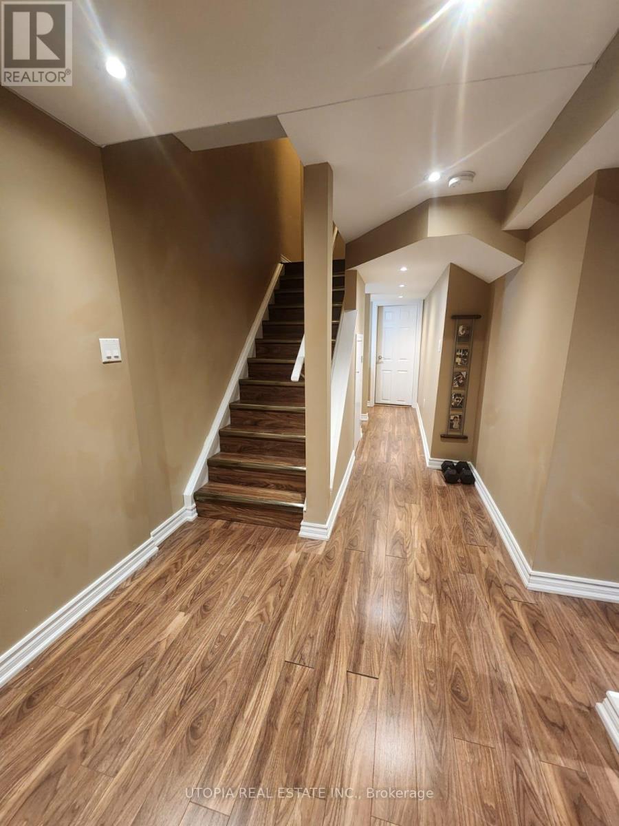26 LUCENA CRESCENT - 24