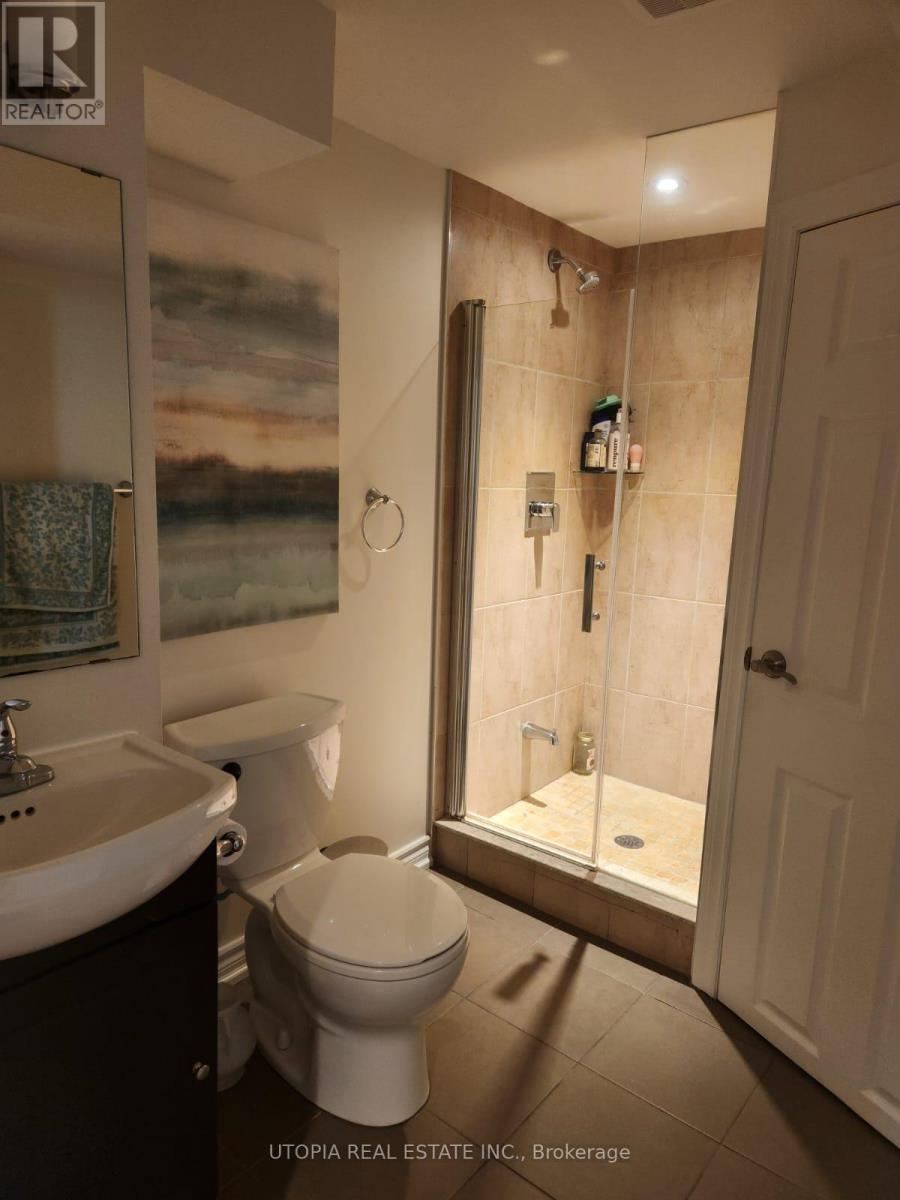26 LUCENA CRESCENT - 25