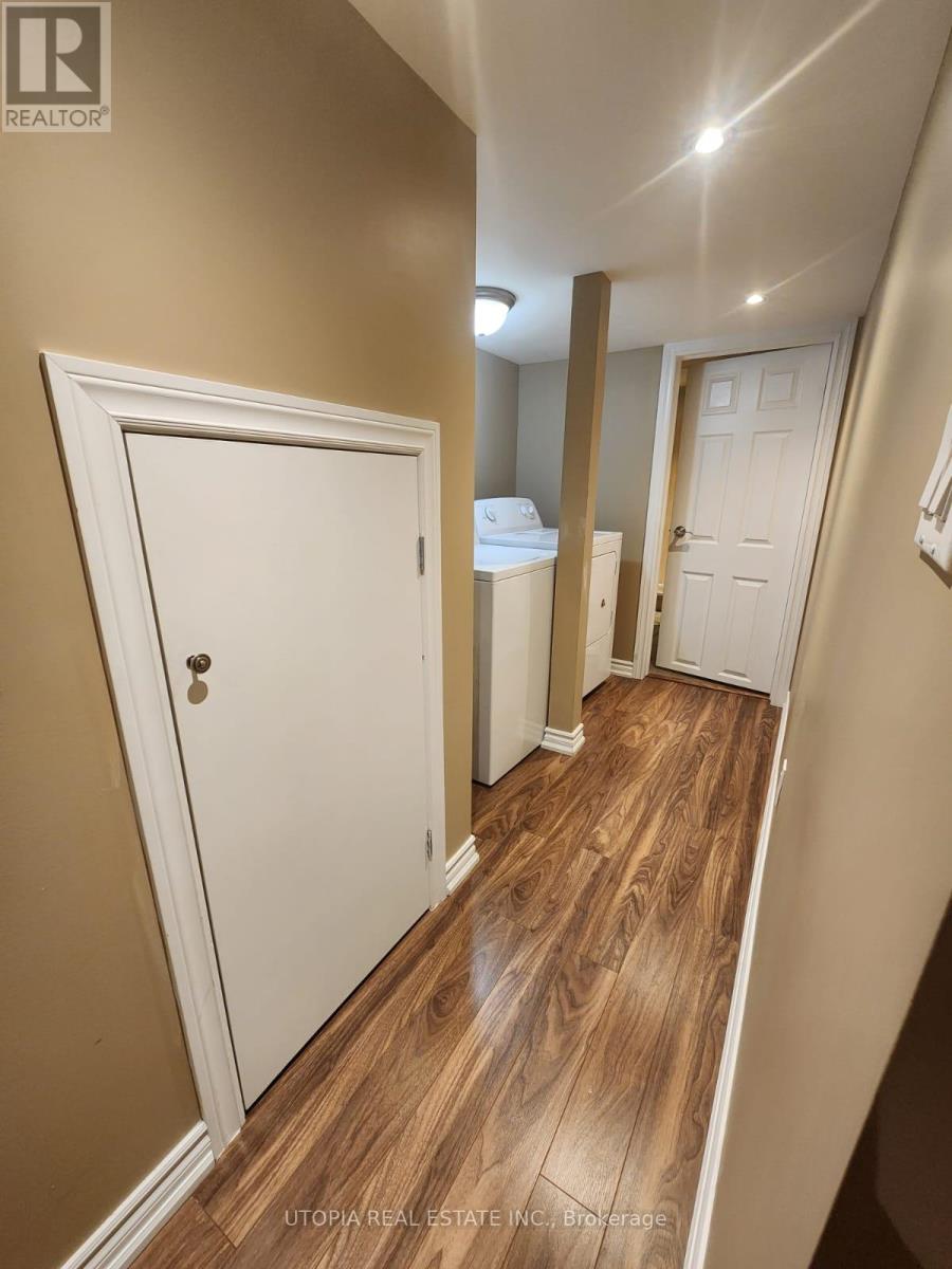 26 LUCENA CRESCENT - 27