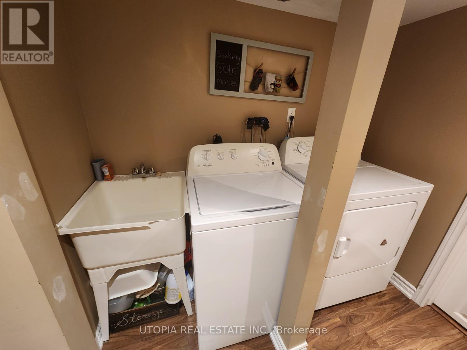 26 LUCENA CRESCENT - 29