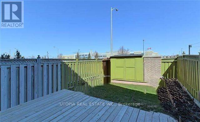 26 LUCENA CRESCENT - 31